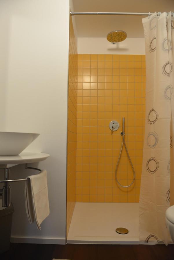 Biker'S Wine House Bed & Breakfast Rovereto  Bagian luar foto
